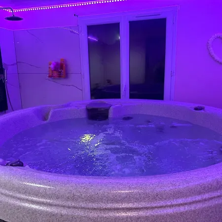 Campsite 2 En Bordure De Acces Jacuzzi Beaupouyet